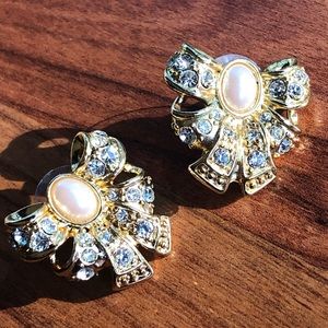 VTG 80’s gold & rhinestone BOW pierced earrings